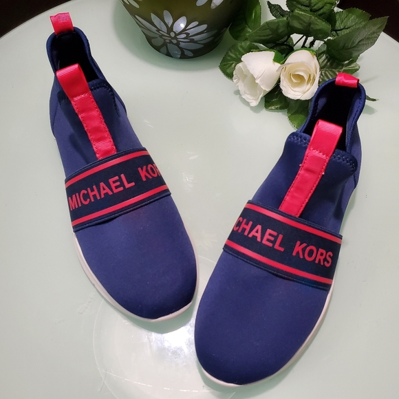 Michael Kors Slip-on Sneakers - Picture 2 of 7